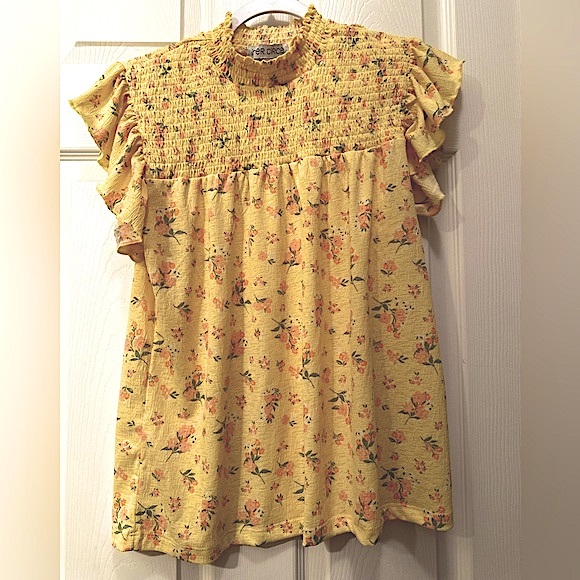 inner circle | Tops | Inner Circle Yellow Floral Ruffle Blouse Xl ...